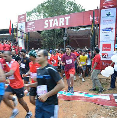 Typhoo runs the Marathon with Snap Fitness and raises funds for Goonjs relief work in Uttarakhand - Bangalore