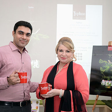 Typhoo Spring of Life! Tracey Poole and Dr. Varun Katyal raise a cheer to Typhoo Green Tea. We thank the stalwarts for the in-depth talk on the holistic benefits of Green Tea